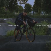 V PODZEMÍ FREESTYLE (2021)